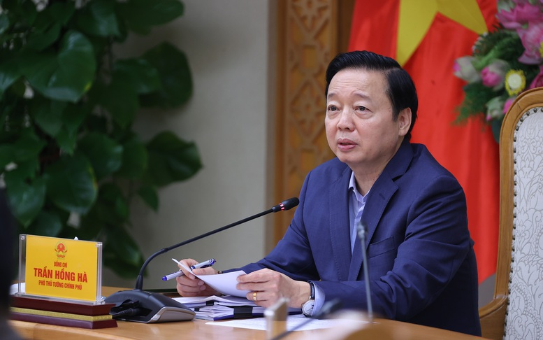 Deputy Prime Minister Tran Hong Ha Chairs Meeting on Approval of Total Greenhouse Gas Emission Quotas for 2025–2026