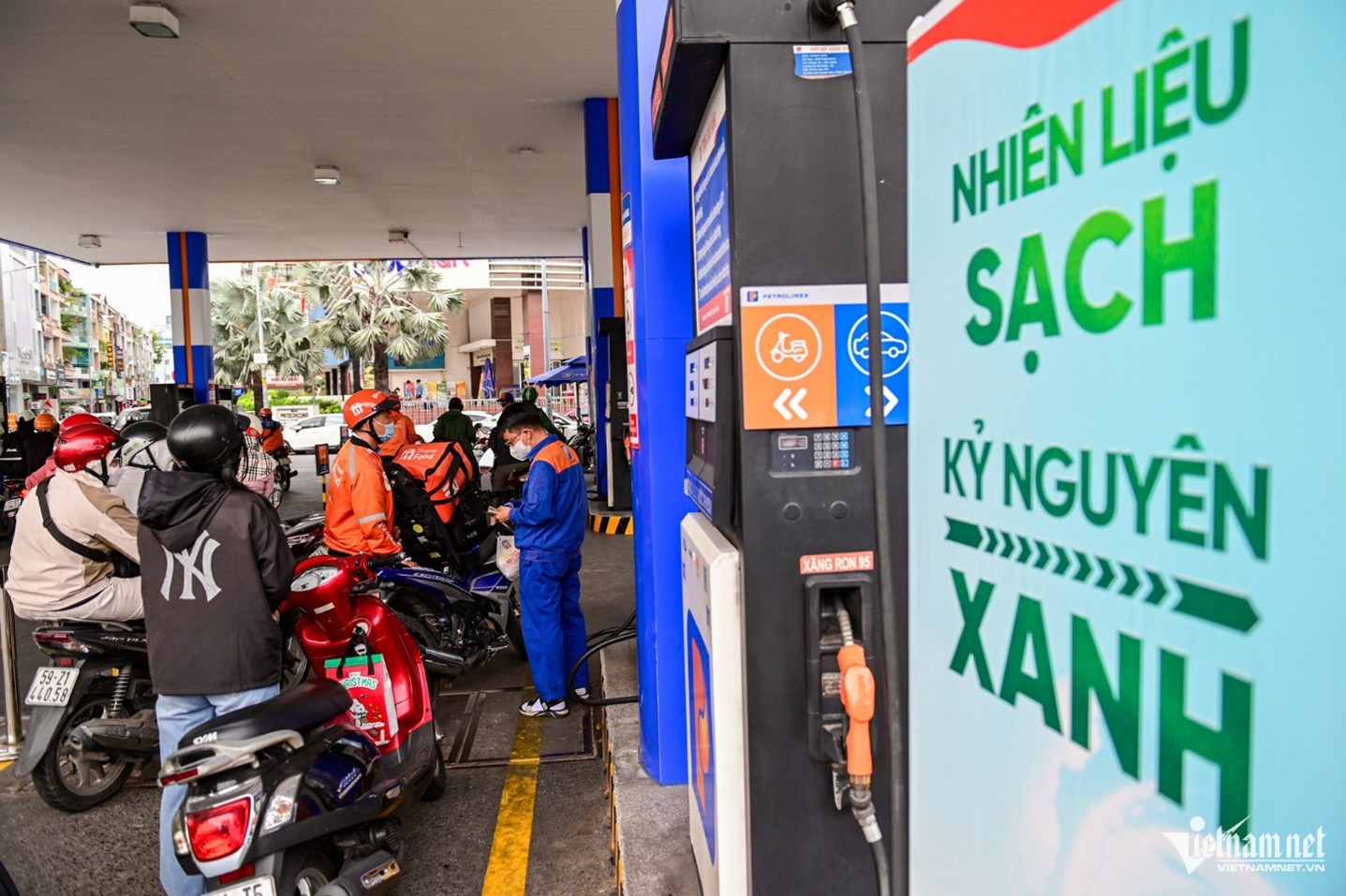 E10 Fuel being sold on a trial basis in Ho Chi Minh City