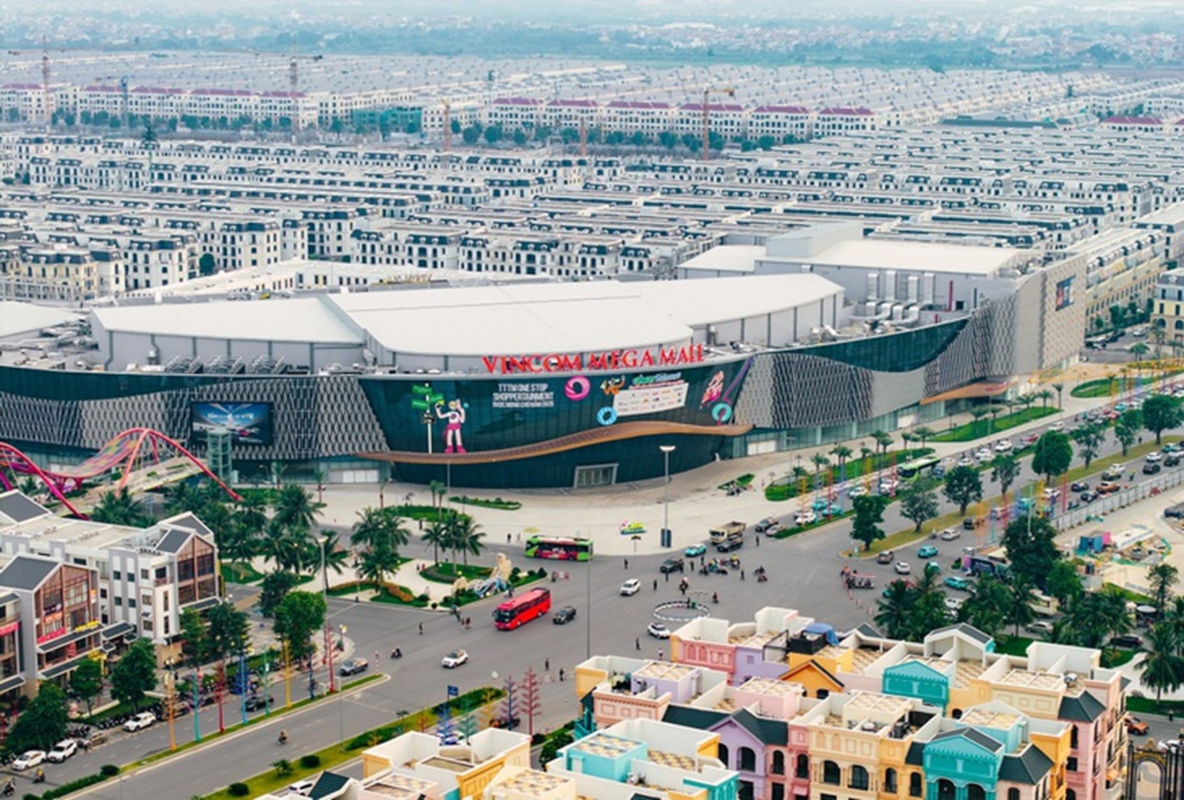 Vincom Mega Mall Ocean City on its opening day