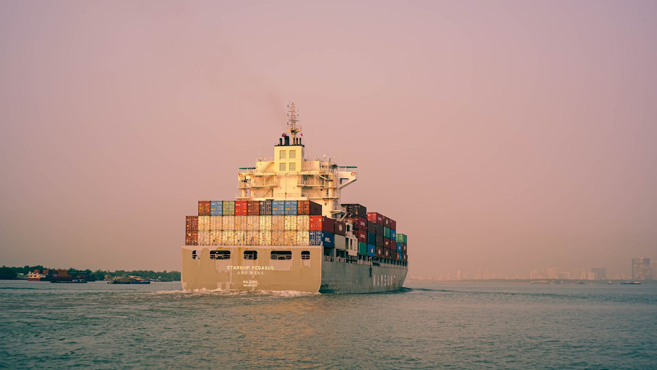 Vietnam logistics-1