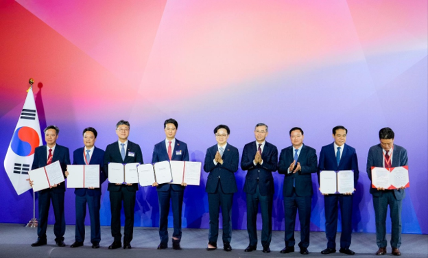 Awarding of the Investment Registration Certificate for the Quynh Lap LNG Power Plant Project at the Vietnam-Korea Economic Forum
