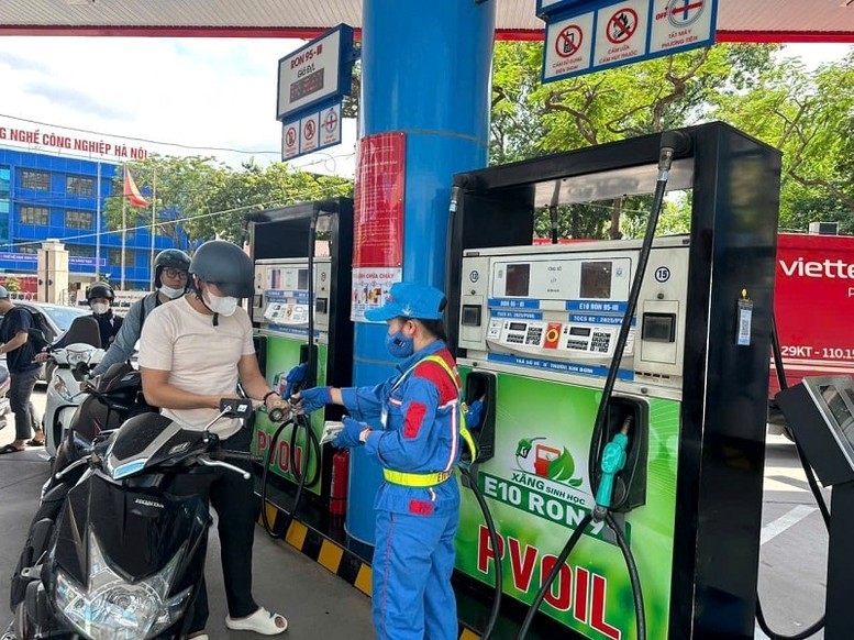 Starting on June 1, 2026, E10 gasoline will officially be used nationwide